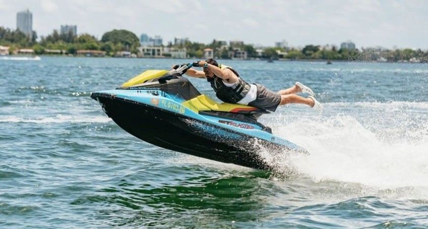 Jet ski kontrolden çıktı, köprü ayağına çarptı: 1 ölü, 1 ağır yaralı