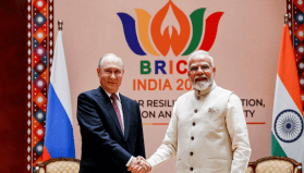 Putin ve Modi, BRICS Zirvesi kapsamında görüşme gerçekleştirdi