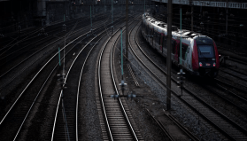 Fransa'da tren raydan çıktı: Onlarca kişi yaralandı