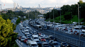 İstanbul'da trafik çilesi: Yoğunluk yüzde 83'e ulaştı