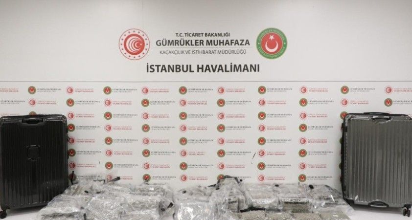 İstanbul Havalimanı'nda 34 kilogram uyuşturucu ele geçirildi