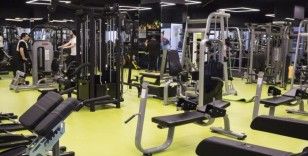 Spor salonunda 'havlu' kavgası: Kadın üye, erkek antrenörü darp etti iddiası