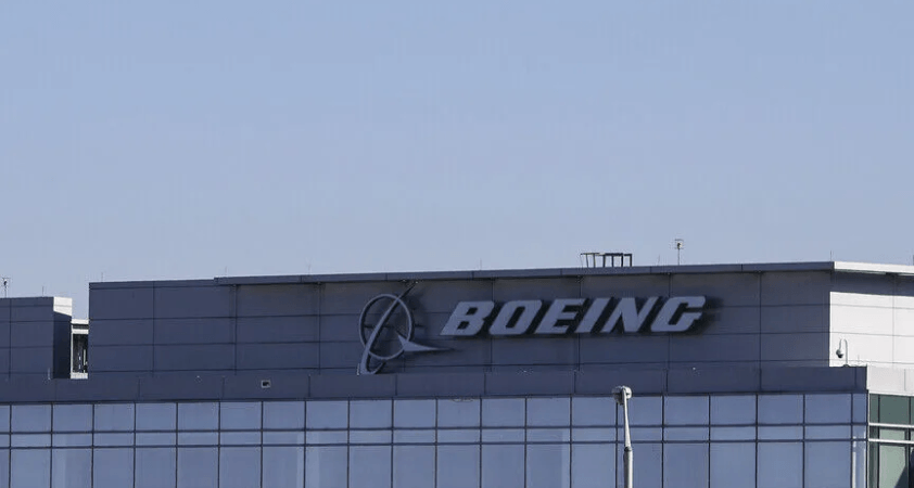 ABD Donanması'nın yaklaşık 20 milyar dolarlık 6. nesil savaş uçağı ihalesi Boeing'e verildi