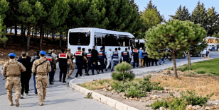 Çeşme Belediyesi'ne operasyon: Gözaltına alınan 12 şüpheli adliyede