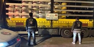 İzmir’de kaçak sigara fabrikasına operasyon: 125 milyon TL’lik ürün ele geçirildi!