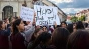 Azerbaycan'da başörtüsü protestoları: 37 kişi gözaltında