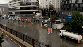 Sağanak ve fırtına daha da kuvvetlenecek: AKOM İstanbul için kritik saatleri açıkladı