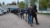 8 ilde 27 adrese eş zamanlı baskın: 1,2 milyarlık bahis soruşturmasında 18 şüpheli adliyede!