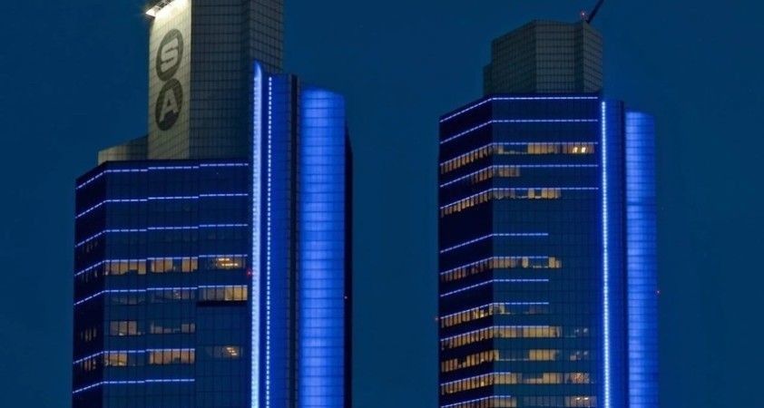 Sabancı Holding'de aile ve yöneticilerden 238 milyon TL'lik alım