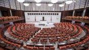 TBMM’ye yeşil pasaport ve altı haftalık yıllık izin talebi